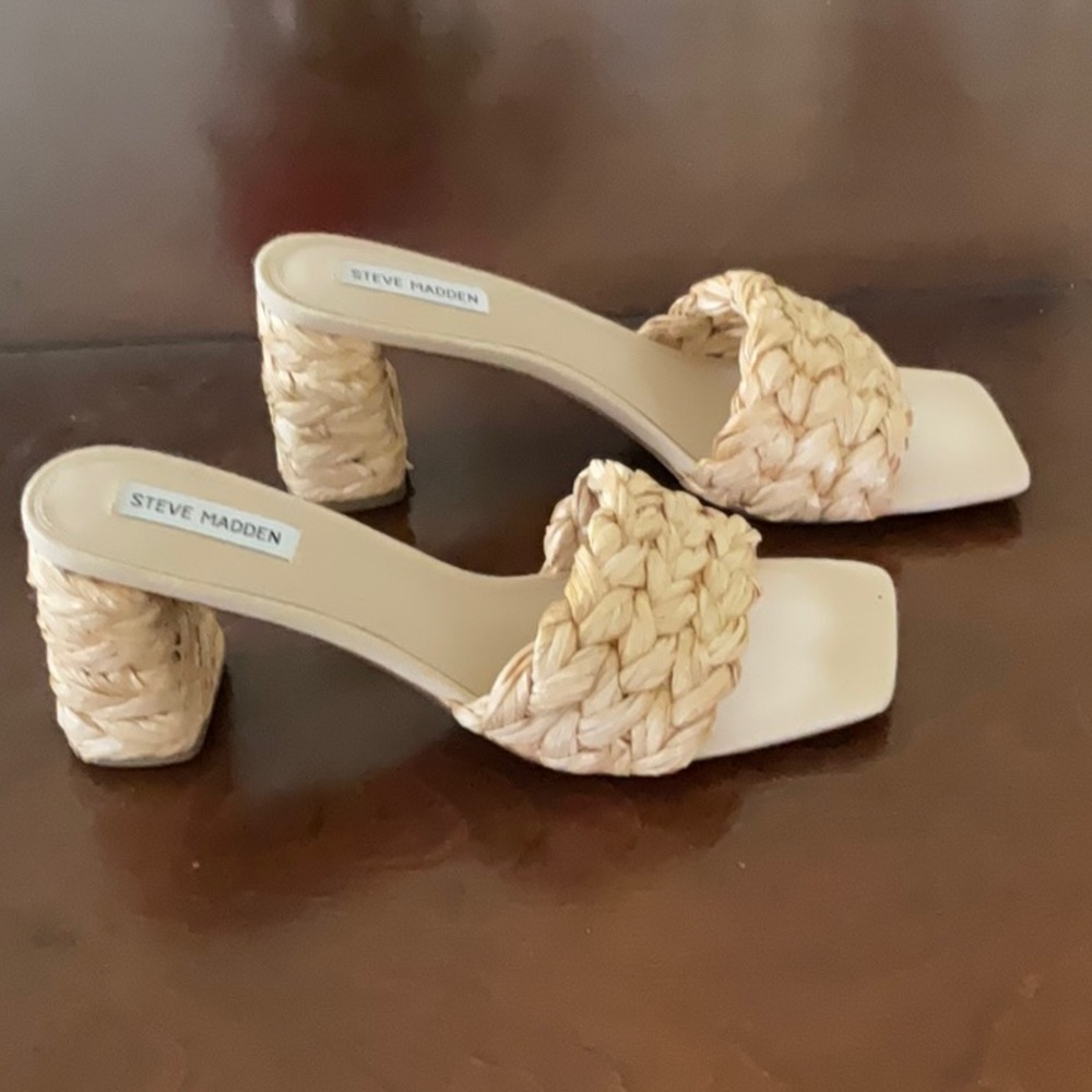 Steve Madden Women's Tan Woven Slide Sandals NWOT